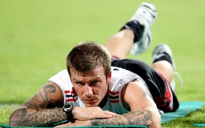 升博电竞热评-加布里埃尔造红牌导致对方减员