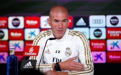 升博电竞评论-托纳利收到梅西签名球衣